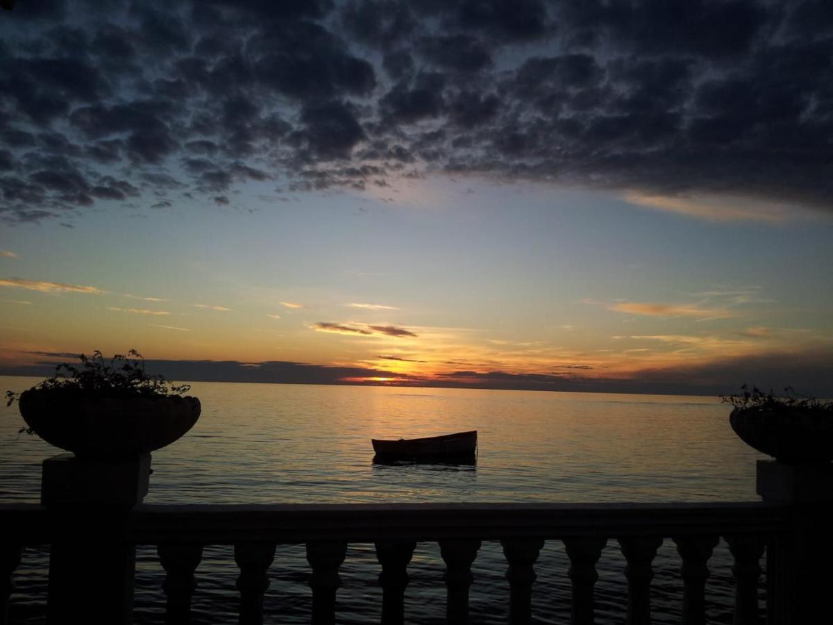 Durres City Apartment, City Center & Close To The Beach Dış mekan fotoğraf
